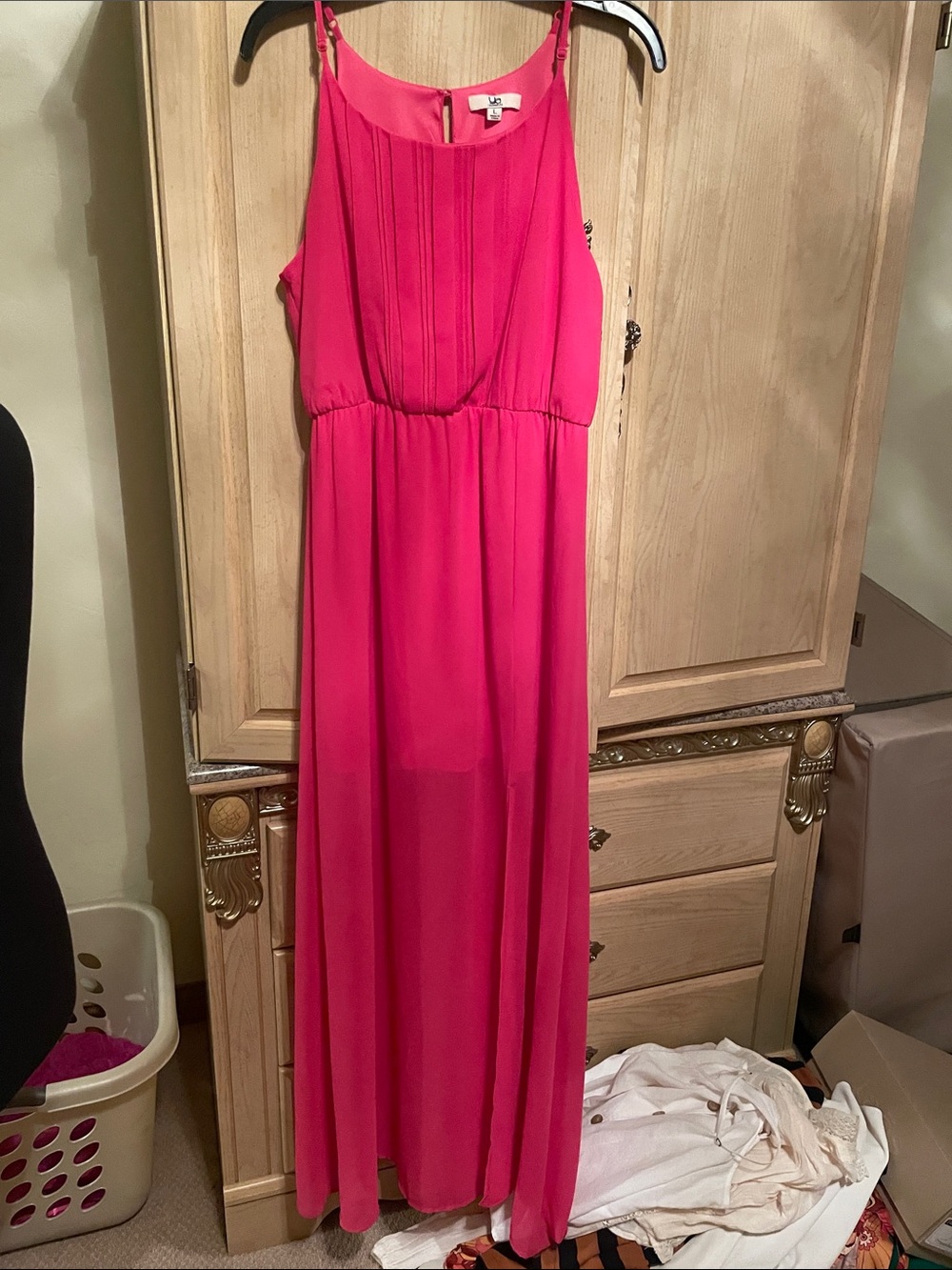 GBG Los Angeles Hot Pink Sleeveless Maxi Dress